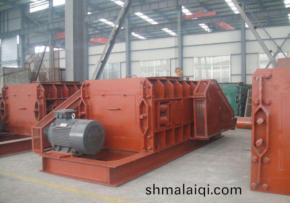 雙齒(chi)輥(gun)破(po)碎(sui)機(ji)