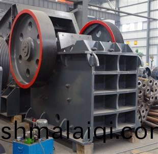 鄂式(shi)破(po)碎機(ji)