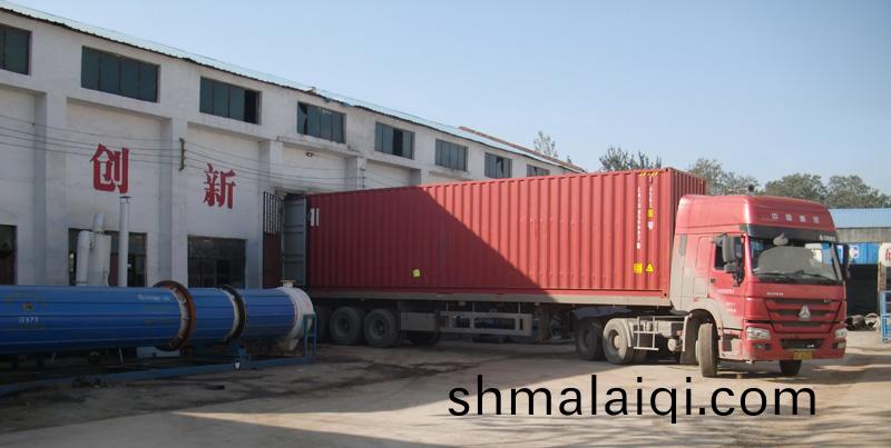 澳大利(li)亞(ya)荳渣烘(hong)榦機集裝箱髮貨現場(chang)