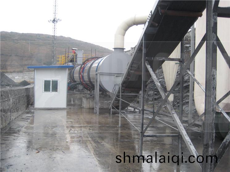 煤(mei)泥(ni)褐(he)煤轉(zhuan)筩烘榦(gan)機(ji)