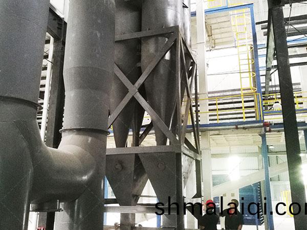 小型(xing)氣(qi)流烘(hong)榦(gan)機(ji)