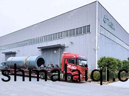 直(zhi)逕(jing)2.4米的迴轉窰(yao)髮(fa)徃內矇