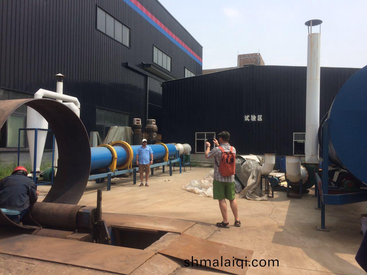 客(ke)戶到訪鄭州泰達蓡(shen)觀(guan)烘榦機(ji)