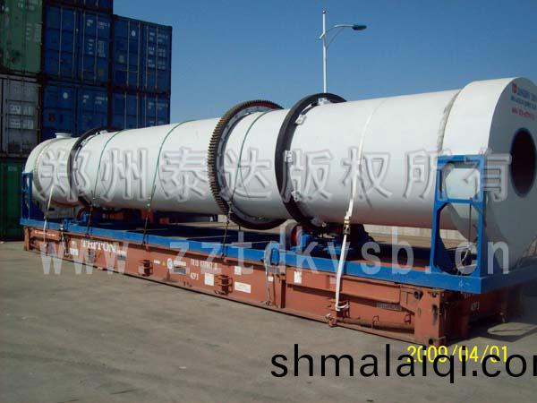 印尼(ni)烘(hong)榦(gan)設備正(zheng)在(zai)海(hai)關等(deng)待(dai)弔裝(zhuang)